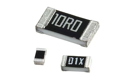 1206 couches épaisses générales de revêtement Chip Resistor 120Ω ±1% 7 pouces Dia Reel